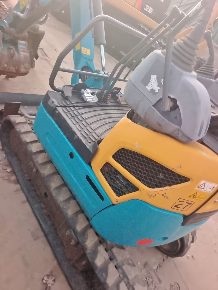 KUBOTA U17 - Mini bager: slika 1 KUBOTA U17 - Mini bager: slika 1