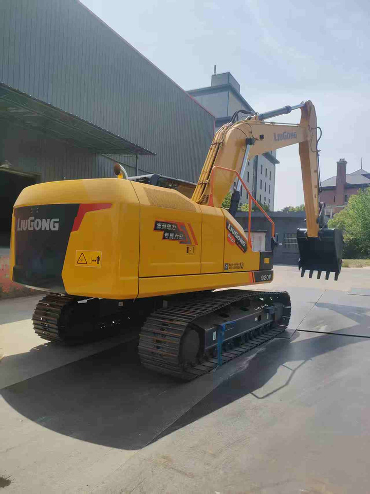 LIUGONG 920FG4 100% Brand New 21.5 TON 20 TON - Bager goseničar: slika 4 LIUGONG 920FG4 100% Brand New 21.5 TON 20 TON - Bager goseničar: slika 4