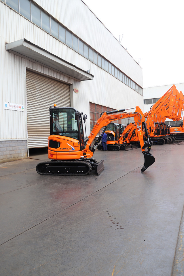 LONKING CDM6025 2.65 TON BRAND NEW - Mini bager: slika 5 LONKING CDM6025 2.65 TON BRAND NEW - Mini bager: slika 5