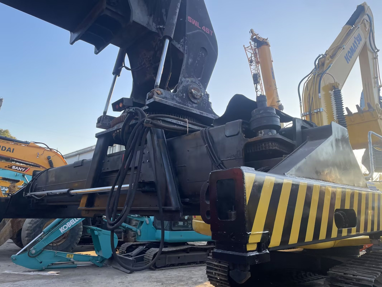 SANY SRSC45C30 45 TON CAPACITY - Dosežni viličar: slika 3 SANY SRSC45C30 45 TON CAPACITY - Dosežni viličar: slika 3