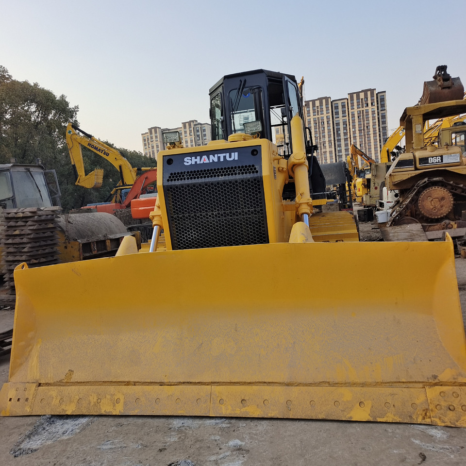 SHANTUI SD16 SD22 SD32 - Buldožer: slika 2 SHANTUI SD16 SD22 SD32 - Buldožer: slika 2