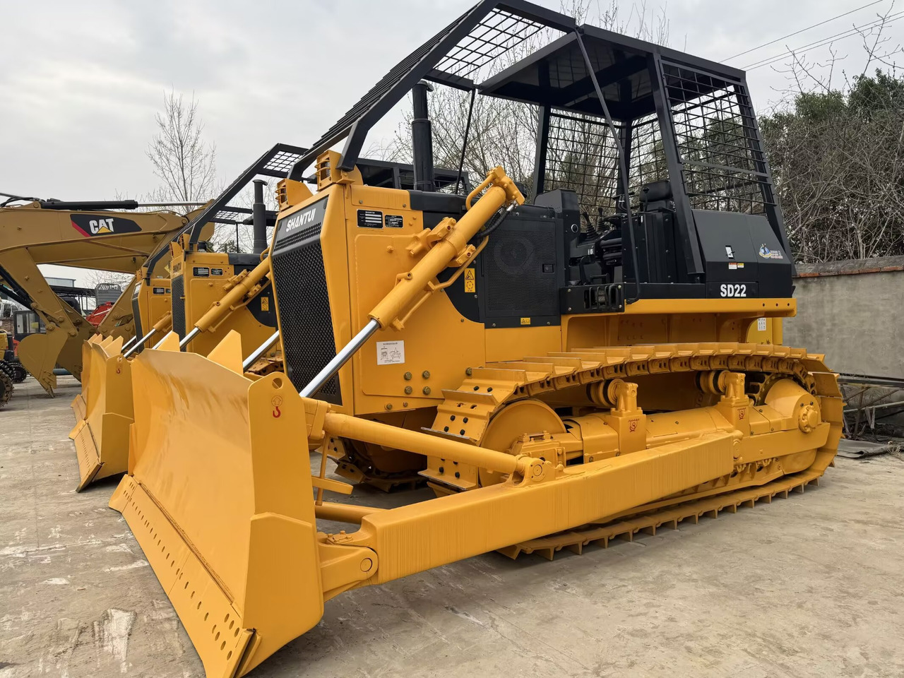 SHANTUI SD22F Foresty Machinery Shantui SD 22 F Forest Type Dozer - Buldožer: slika 1 SHANTUI SD22F Foresty Machinery Shantui SD 22 F Forest Type Dozer - Buldožer: slika 1