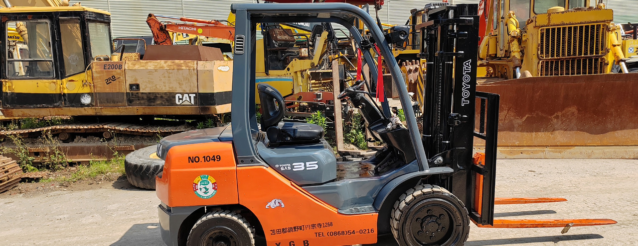 TOYOTA FD 35 - Viličar: slika 1 TOYOTA FD 35 - Viličar: slika 1