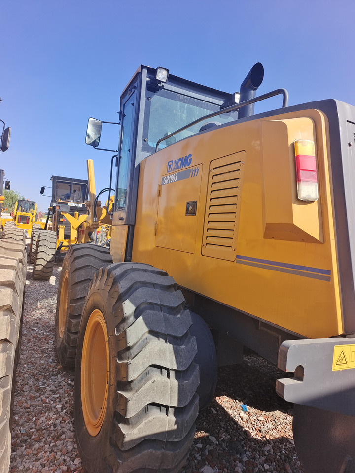 XCMG GR1803 WITH RIPPER - Greder: slika 1 XCMG GR1803 WITH RIPPER - Greder: slika 1