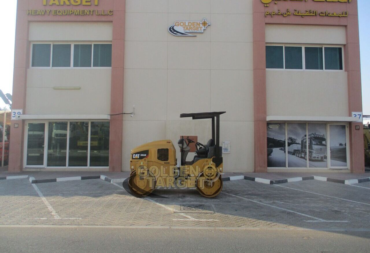 Caterpillar CB34B Double Drum Roller - Cestni valjar: slika 4 Caterpillar CB34B Double Drum Roller - Cestni valjar: slika 4