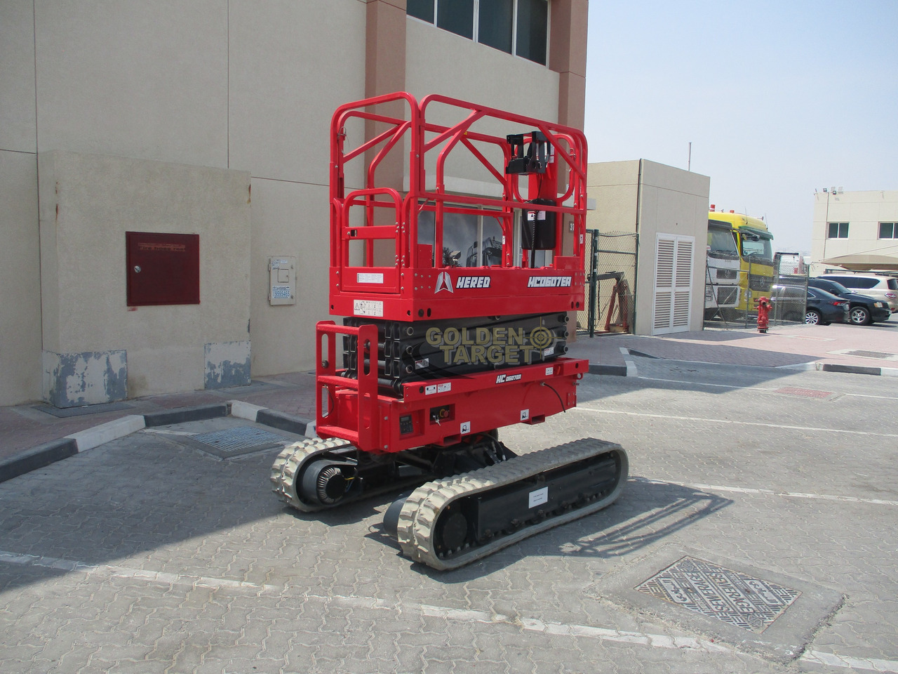 Hered HC0607EA Auto Level Crawler Scissor Lift - Škarjasta dvižna ploščad: slika 3 Hered HC0607EA Auto Level Crawler Scissor Lift - Škarjasta dvižna ploščad: slika 3