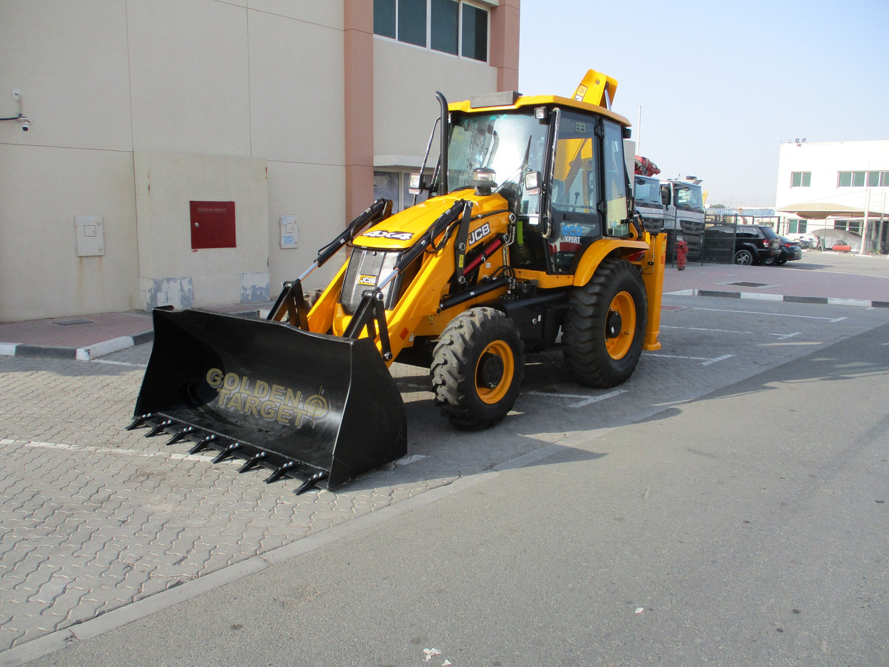 JCB 3DX PLUS 4×4 BACKHOE LOADER - Bager nakladalec: slika 2 JCB 3DX PLUS 4×4 BACKHOE LOADER - Bager nakladalec: slika 2