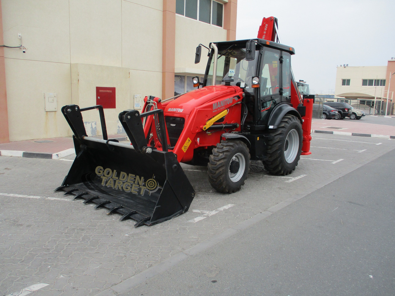 MANITOU MBL-X-920 BACKHOE LOADER - Bager nakladalec: slika 2 MANITOU MBL-X-920 BACKHOE LOADER - Bager nakladalec: slika 2