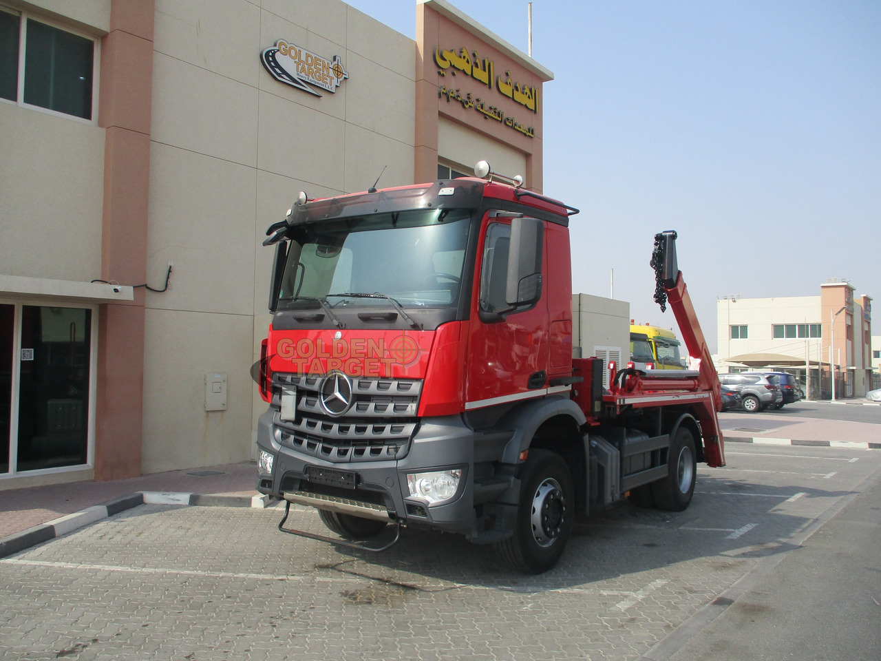MERCEDES-BENZ Arocs 1832 4x2 Skip Loader - Komunalni tovornjak: slika 1 MERCEDES-BENZ Arocs 1832 4x2 Skip Loader - Komunalni tovornjak: slika 1