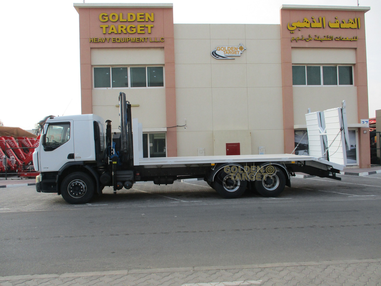 Tovornjak z dvigalom RENAULT Kerax 380 6×4 Crane Truck: slika 6