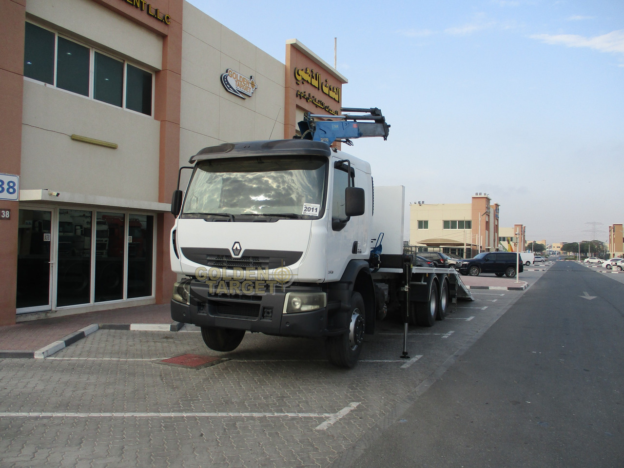 Tovornjak z dvigalom RENAULT Kerax 380 6×4 Crane Truck: slika 16