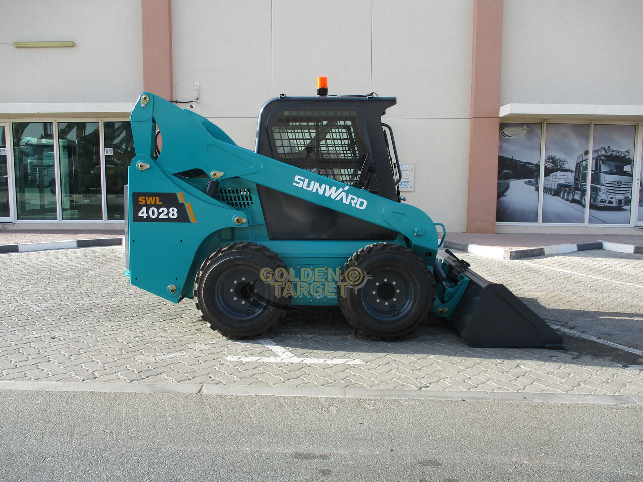 SUNWARD SWL4028 Skid Steer - Mini nakladalec: slika 5 SUNWARD SWL4028 Skid Steer - Mini nakladalec: slika 5