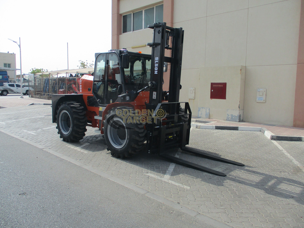Solution SL50N Rough Terrain Forklift - Diesel viličar: slika 1 Solution SL50N Rough Terrain Forklift - Diesel viličar: slika 1
