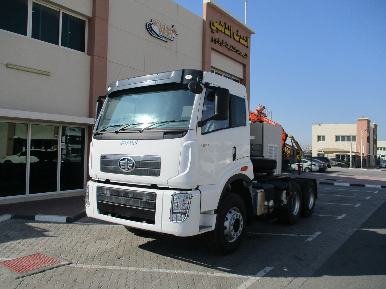 FAW 4181P2K15 6x4 Head Truck - Vlačilec: slika 2 FAW 4181P2K15 6x4 Head Truck - Vlačilec: slika 2