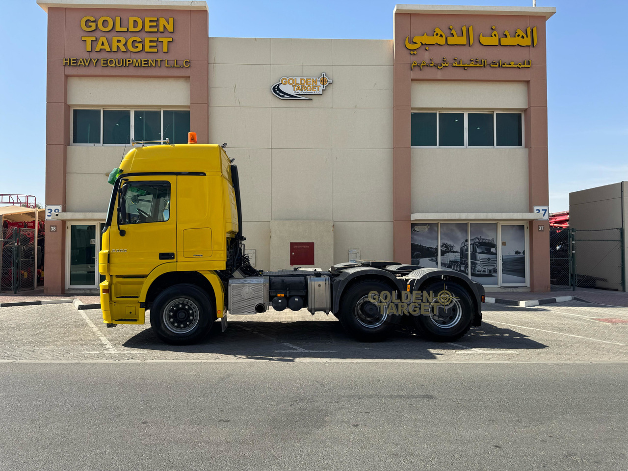 Mercedes Benz ACTROS 3355 6x4 Head Truck - Vlačilec: slika 5 Mercedes Benz ACTROS 3355 6x4 Head Truck - Vlačilec: slika 5