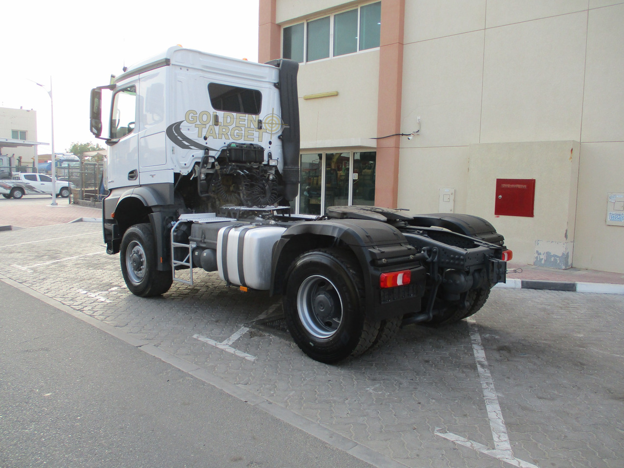 Mercedes-Benz Actros 2045 4x4 Head Truck - Vlačilec: slika 4 Mercedes-Benz Actros 2045 4x4 Head Truck - Vlačilec: slika 4