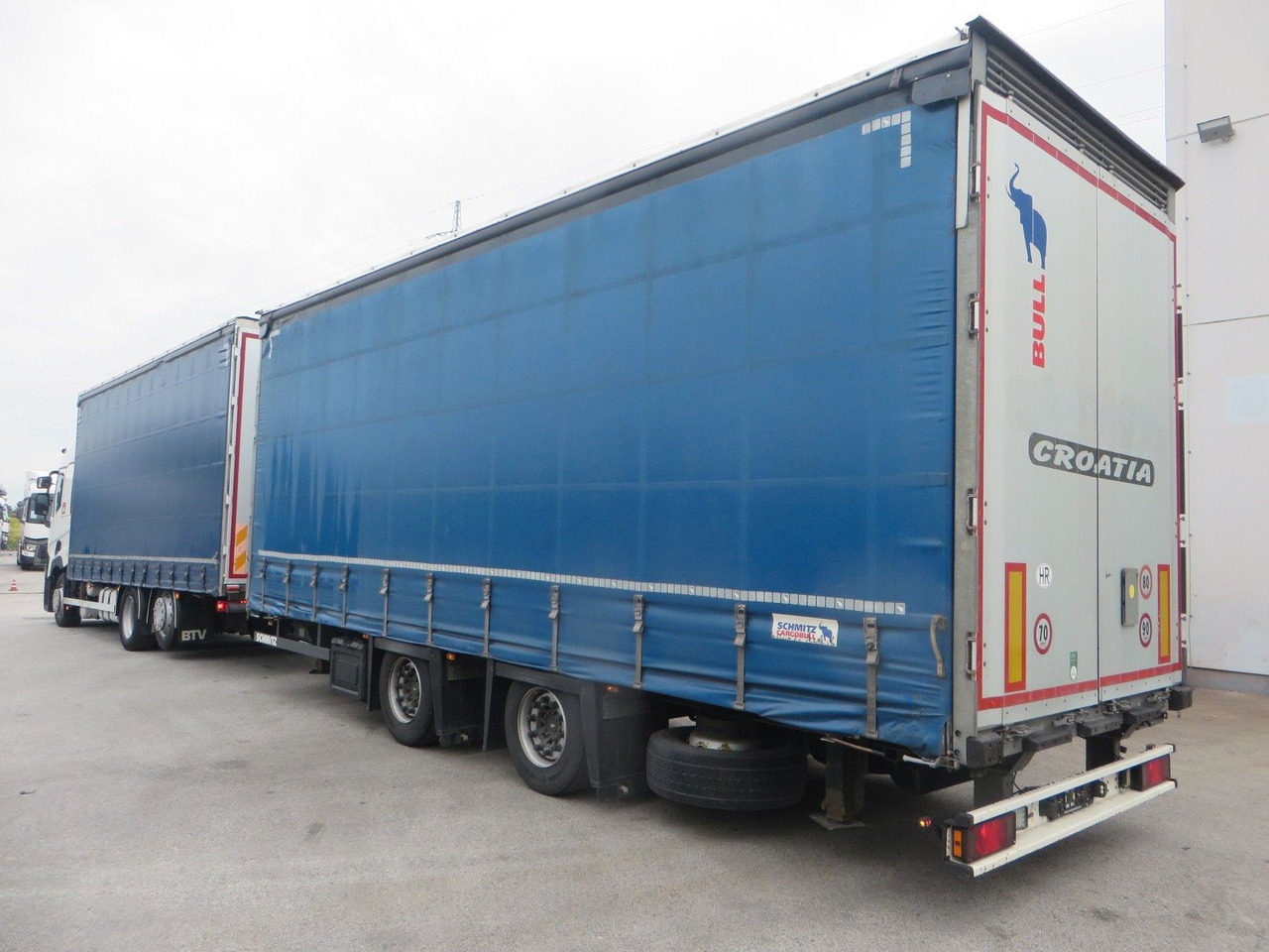 Renault T480 SC 6x2 Tandem jumbo 116m3 - Tovornjak s ponjavo: slika 4 Renault T480 SC 6x2 Tandem jumbo 116m3 - Tovornjak s ponjavo: slika 4