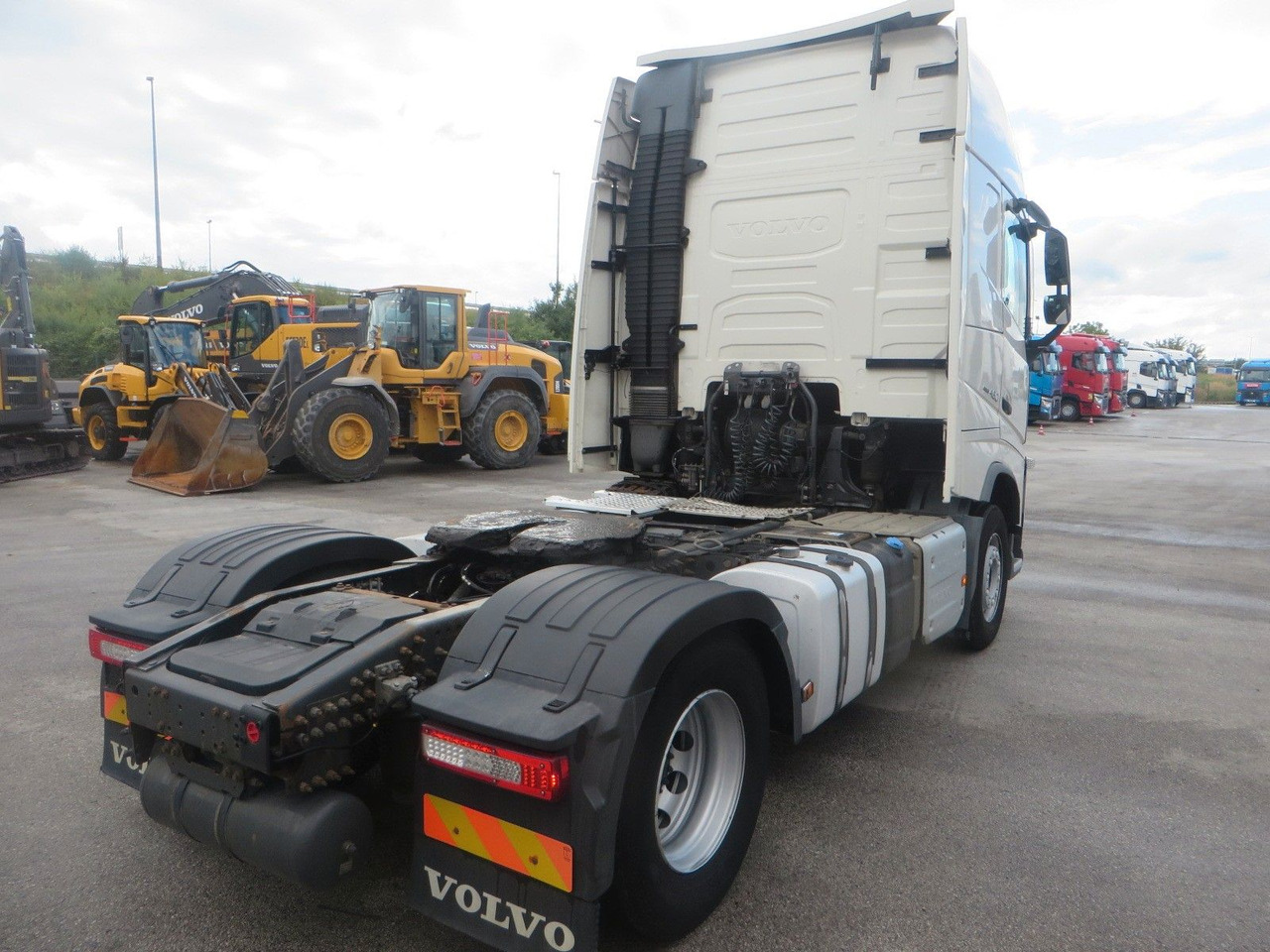 Volvo FH460 4x2Tractor XL - Vlačilec: slika 3 Volvo FH460 4x2Tractor XL - Vlačilec: slika 3
