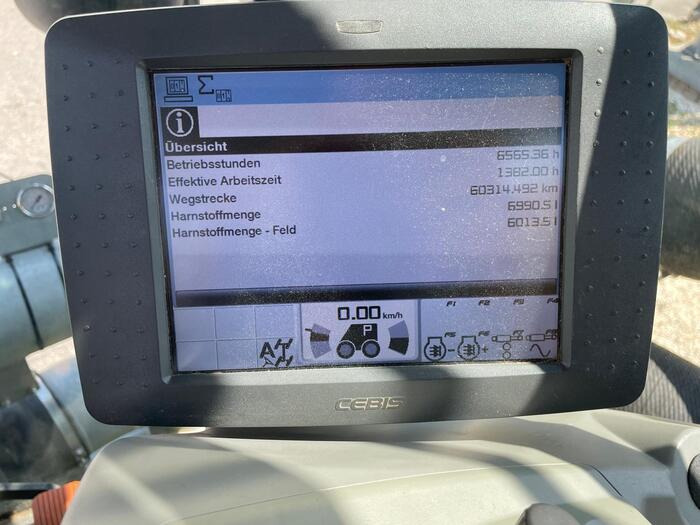 Claas Xerion 4000 - Traktor: slika 5 Claas Xerion 4000 - Traktor: slika 5