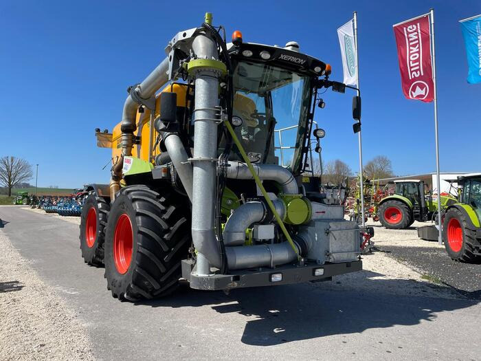 Claas Xerion 4000 - Traktor: slika 1 Claas Xerion 4000 - Traktor: slika 1