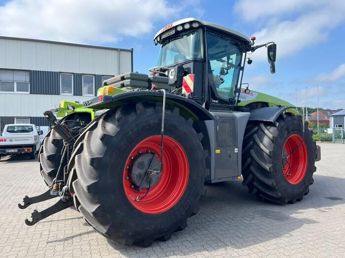 Claas Xerion 5000 Trac - Traktor: slika 4 Claas Xerion 5000 Trac - Traktor: slika 4