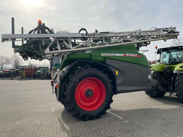 Fendt Rogator 366 - Vlečna škropilnica: slika 2 Fendt Rogator 366 - Vlečna škropilnica: slika 2