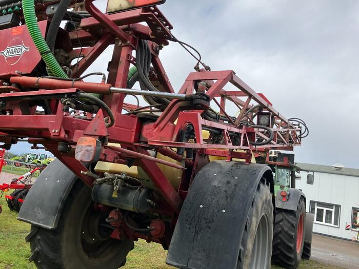 Hardi NAVIGATOR 4000 - Škropilnica montirana na traktor: slika 3 Hardi NAVIGATOR 4000 - Škropilnica montirana na traktor: slika 3