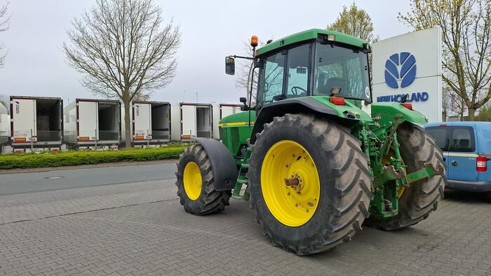 John Deere 7710 - Traktor: slika 1 John Deere 7710 - Traktor: slika 1
