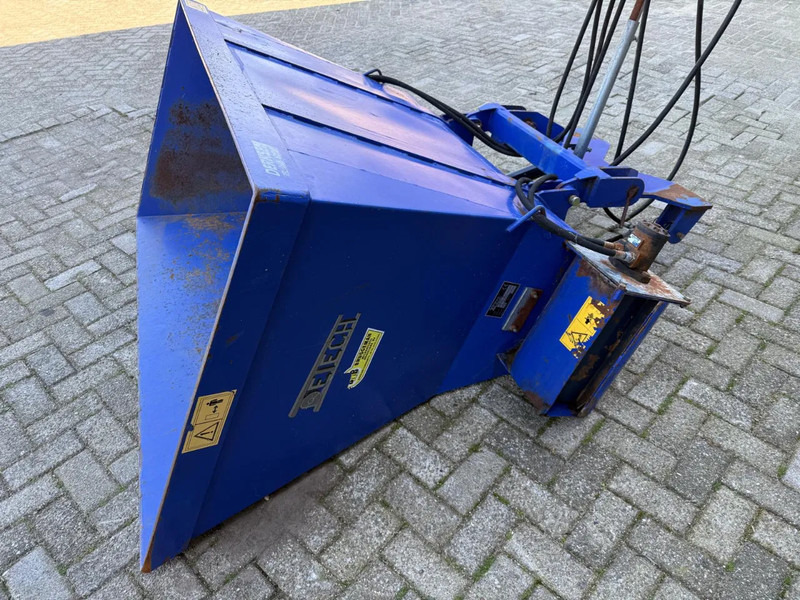 AP DETECH 1800 T instrooibak Zaagselstrooier Instrooimachine Zaagsel DETECH 1800 T instrooibak Zaagselstrooier Instrooimachine Zaag - Oprema za živino: slika 1 AP DETECH 1800 T instrooibak Zaagselstrooier Instrooimachine Zaagsel DETECH 1800 T instrooibak Zaagselstrooier Instrooimachine Zaag - Oprema za živino: slika 1