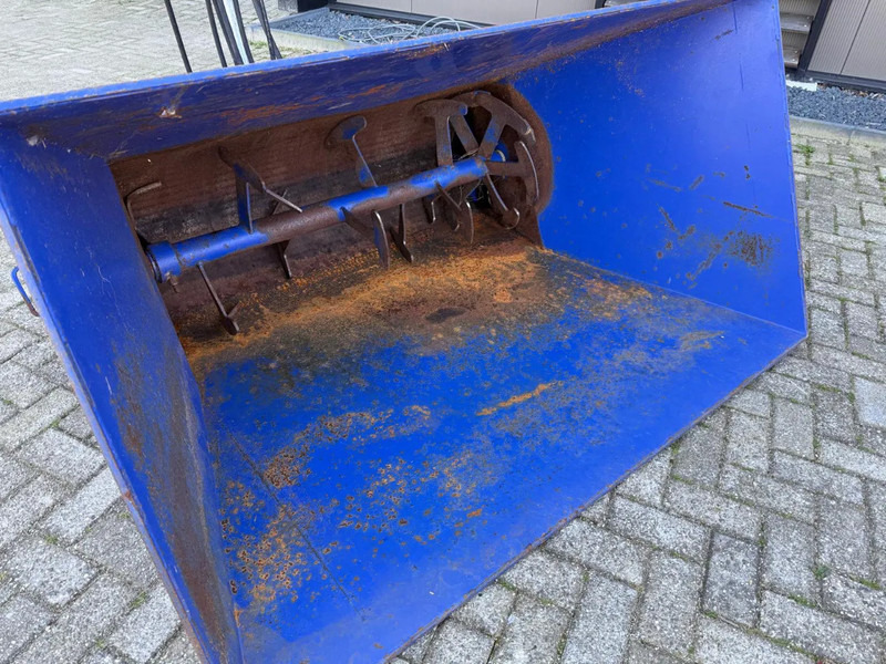 AP DETECH 1800 T instrooibak Zaagselstrooier Instrooimachine Zaagsel DETECH 1800 T instrooibak Zaagselstrooier Instrooimachine Zaag - Oprema za živino: slika 2 AP DETECH 1800 T instrooibak Zaagselstrooier Instrooimachine Zaagsel DETECH 1800 T instrooibak Zaagselstrooier Instrooimachine Zaag - Oprema za živino: slika 2