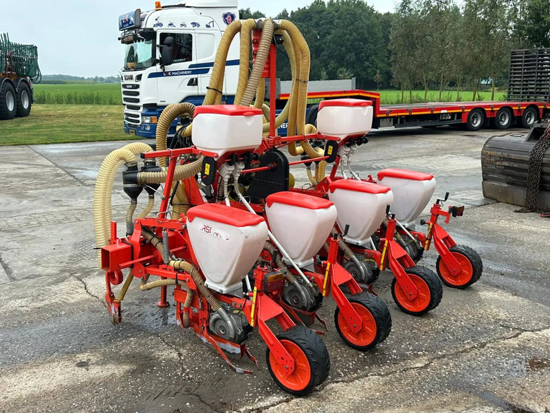 Gaspardo Gaspardo SP540 Maiszaaimachine 4 rijer Zaaimachine - Sejalna oprema: slika 5 Gaspardo Gaspardo SP540 Maiszaaimachine 4 rijer Zaaimachine - Sejalna oprema: slika 5