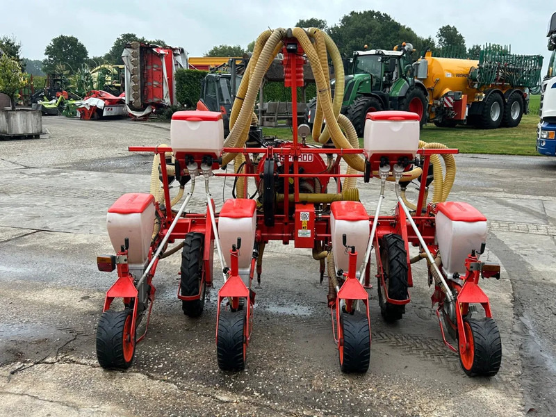 Gaspardo Gaspardo SP540 Maiszaaimachine 4 rijer Zaaimachine - Sejalna oprema: slika 4 Gaspardo Gaspardo SP540 Maiszaaimachine 4 rijer Zaaimachine - Sejalna oprema: slika 4