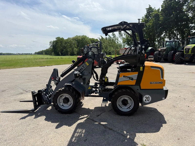 Giant 2300 HD NIEUW Shovel! Giant Kubota - Kolesni nakladalec: slika 3 Giant 2300 HD NIEUW Shovel! Giant Kubota - Kolesni nakladalec: slika 3