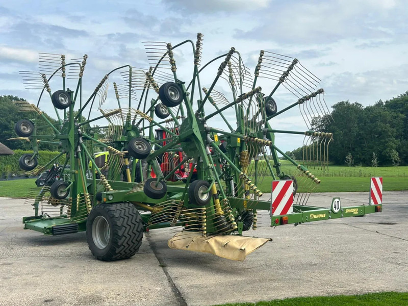 Krone Swadro 1400 Plus 4 Rotorhark Zwiller - Obračalnik/ Zgrabljalnik: slika 5 Krone Swadro 1400 Plus 4 Rotorhark Zwiller - Obračalnik/ Zgrabljalnik: slika 5