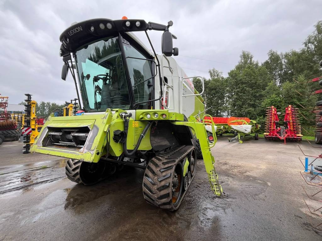 Claas Lexion 750 TT - Kombajn harvester: slika 2 Claas Lexion 750 TT - Kombajn harvester: slika 2