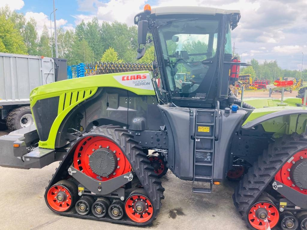 Claas XERION 5000 TRAC TS - Traktor: slika 4 Claas XERION 5000 TRAC TS - Traktor: slika 4