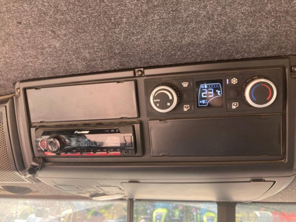 Traktor Valtra T 254 V: slika 13