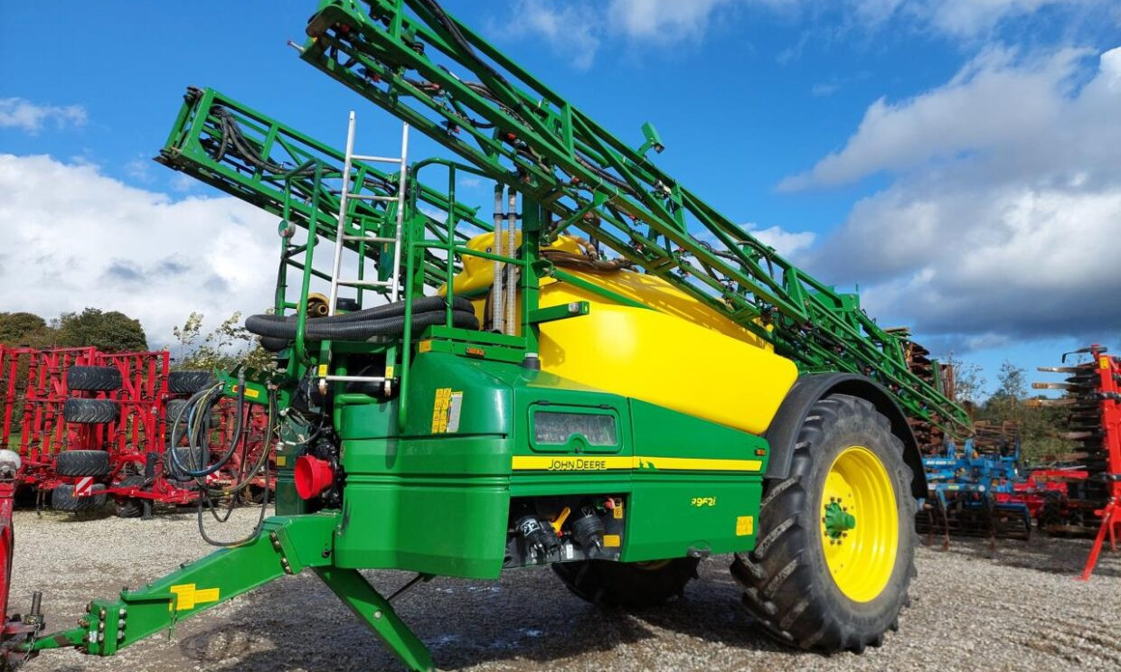 John Deere R962i - 28m - Vlečna škropilnica: slika 1 John Deere R962i - 28m - Vlečna škropilnica: slika 1