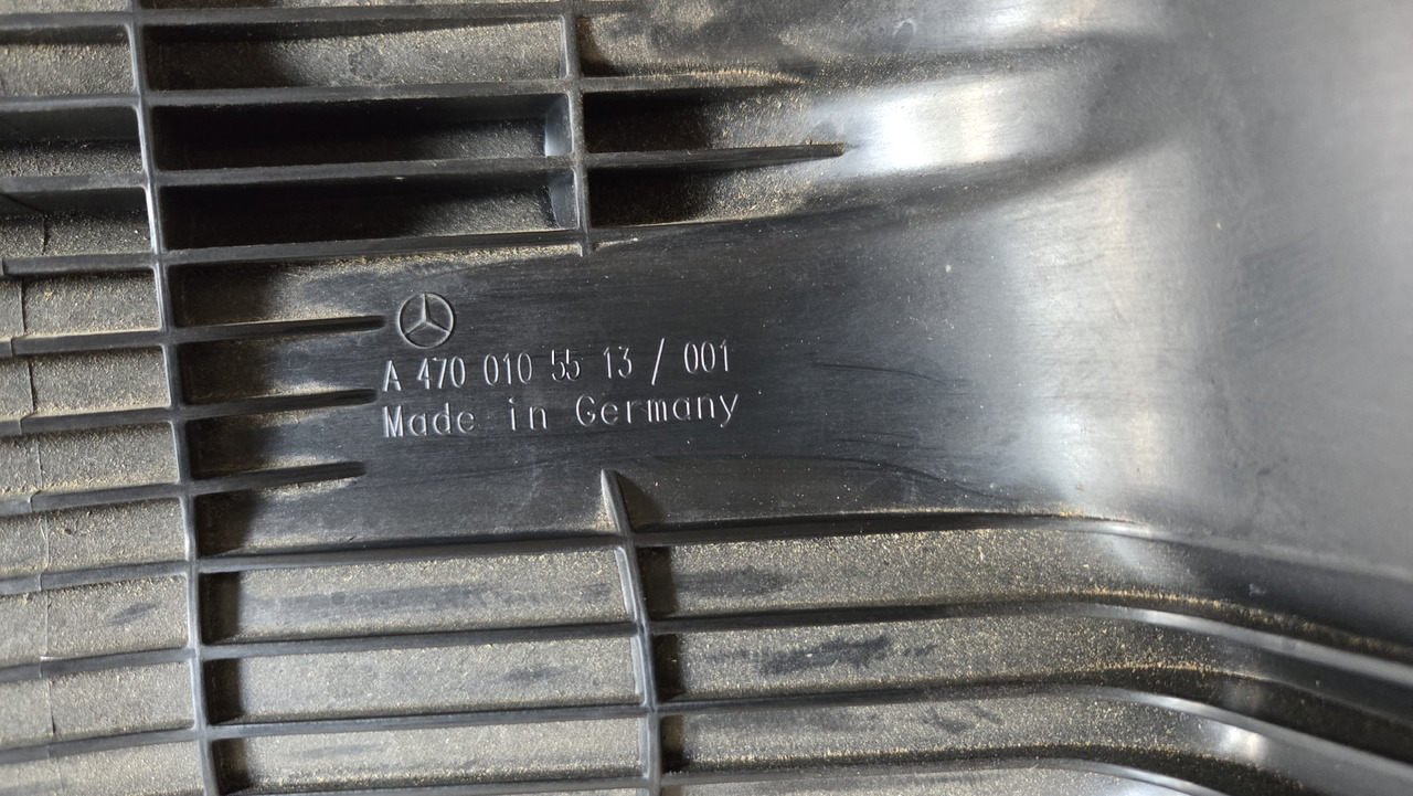 MERCEDES-BENZ ACTROS MP4 A4700105513 - Oljno korito: slika 3 MERCEDES-BENZ ACTROS MP4 A4700105513 - Oljno korito: slika 3