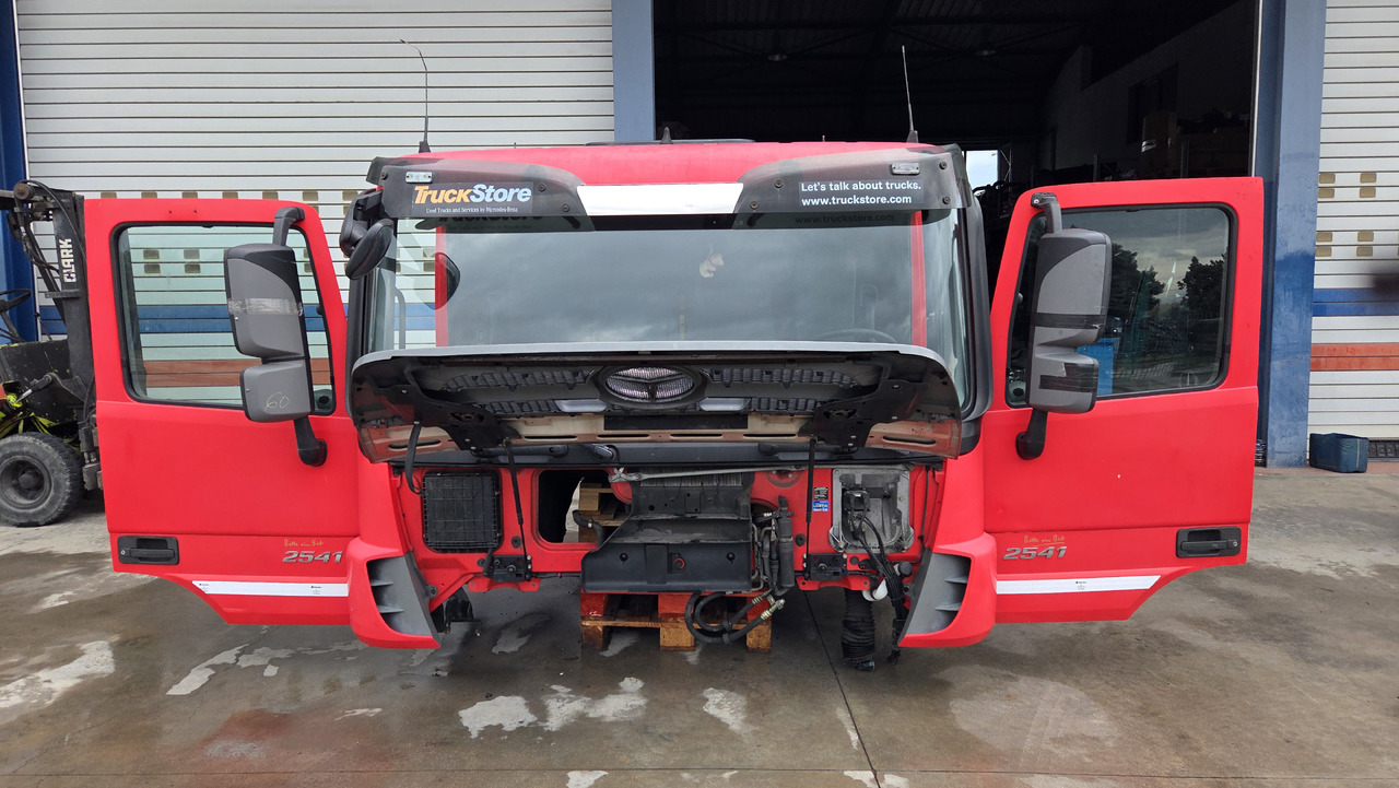 MERCEDES-BENZ CABIN ACTROS MP3 MEDIUM - Kabina za Tovornjak: slika 5 MERCEDES-BENZ CABIN ACTROS MP3 MEDIUM - Kabina za Tovornjak: slika 5