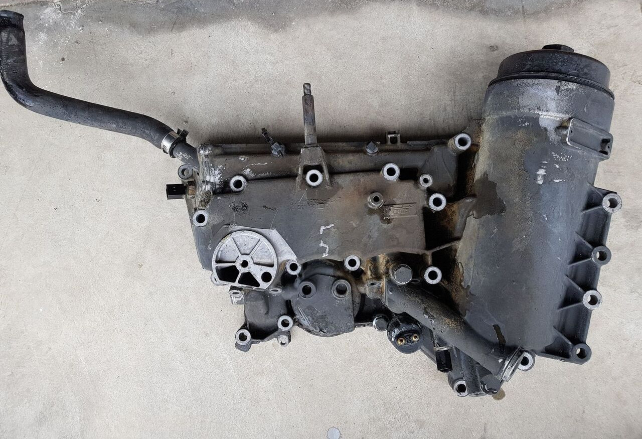 Mercedes-Benz A541 188 2704 Mercedes-Benz ACTROS - Hladilnik olja za Tovornjak: slika 3 Mercedes-Benz A541 188 2704 Mercedes-Benz ACTROS - Hladilnik olja za Tovornjak: slika 3