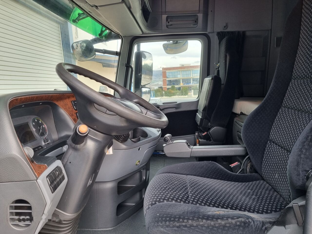 Mercedes-Benz ACTROS MP3 - Kabina za Tovornjak: slika 4 Mercedes-Benz ACTROS MP3 - Kabina za Tovornjak: slika 4