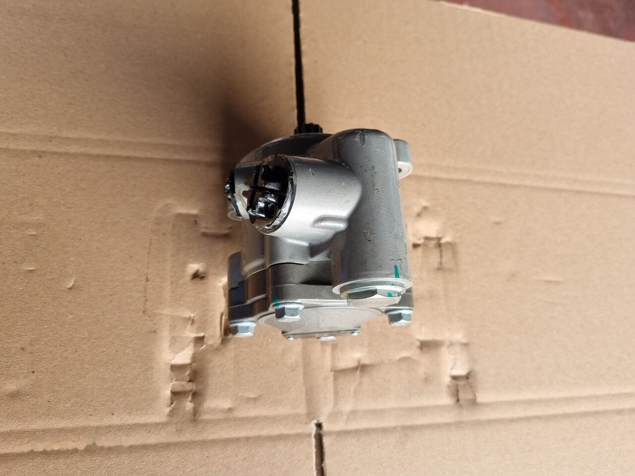 Mercedes-Benz ATEGO EURO 6 - Hidravlična črpalka za Tovornjak: slika 4 Mercedes-Benz ATEGO EURO 6 - Hidravlična črpalka za Tovornjak: slika 4