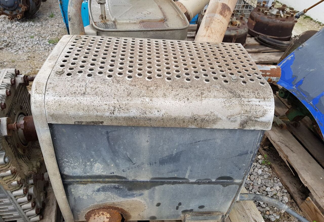 Mercedes-Benz GILLET Z308246 A 957 490 05 14 Mercedes-Benz - Katalizator za Tovornjak: slika 2 Mercedes-Benz GILLET Z308246 A 957 490 05 14 Mercedes-Benz - Katalizator za Tovornjak: slika 2