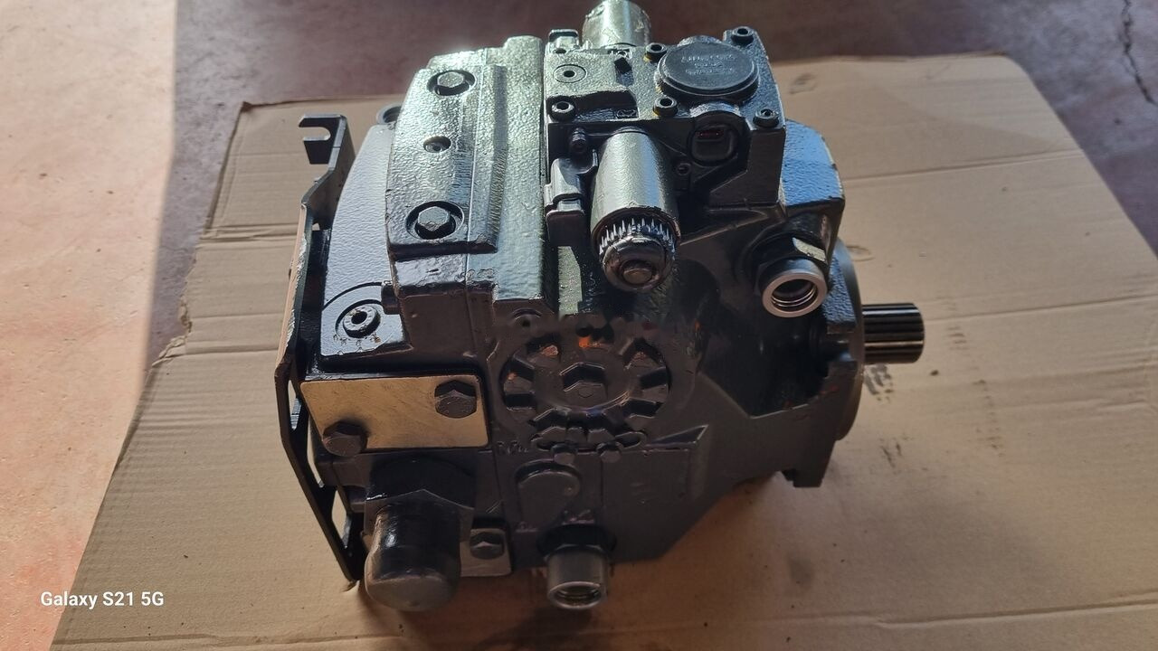 Mercedes-Benz HYDRAULIC POMP A9605500183   Mercedes-Benz ACTROS MP4 - Hidravlična črpalka za Tovornjak: slika 1 Mercedes-Benz HYDRAULIC POMP A9605500183   Mercedes-Benz ACTROS MP4 - Hidravlična črpalka za Tovornjak: slika 1