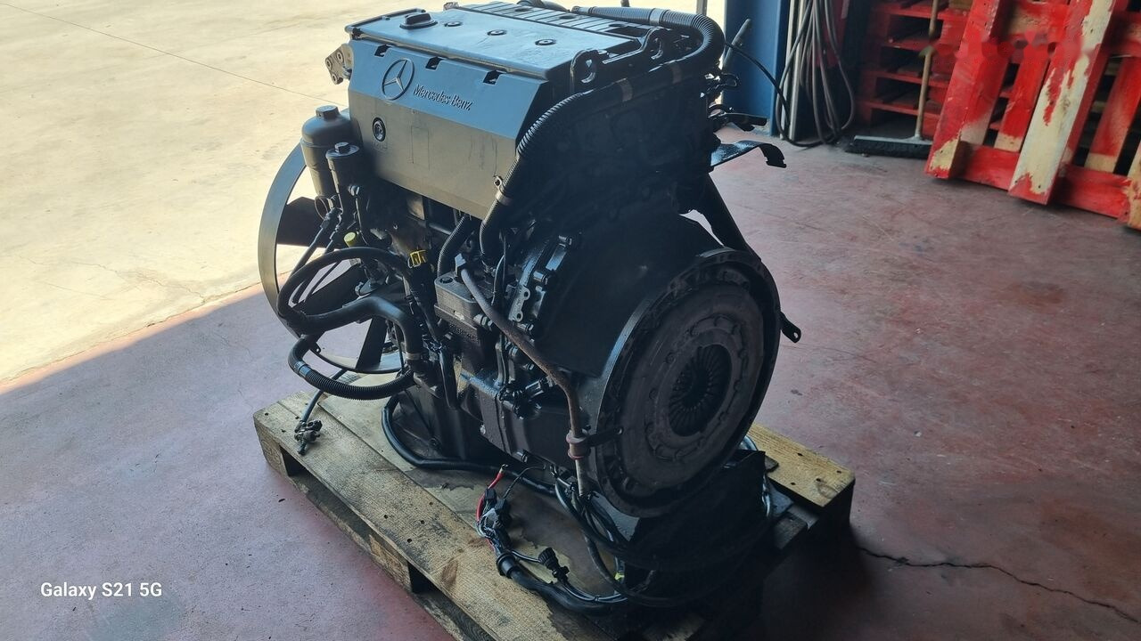 Mercedes-Benz MOTOR OM 924 LA EURO 5 OM 924 930 Mercedes-Benz ATEGO - Motor za Tovornjak: slika 1 Mercedes-Benz MOTOR OM 924 LA EURO 5 OM 924 930 Mercedes-Benz ATEGO - Motor za Tovornjak: slika 1