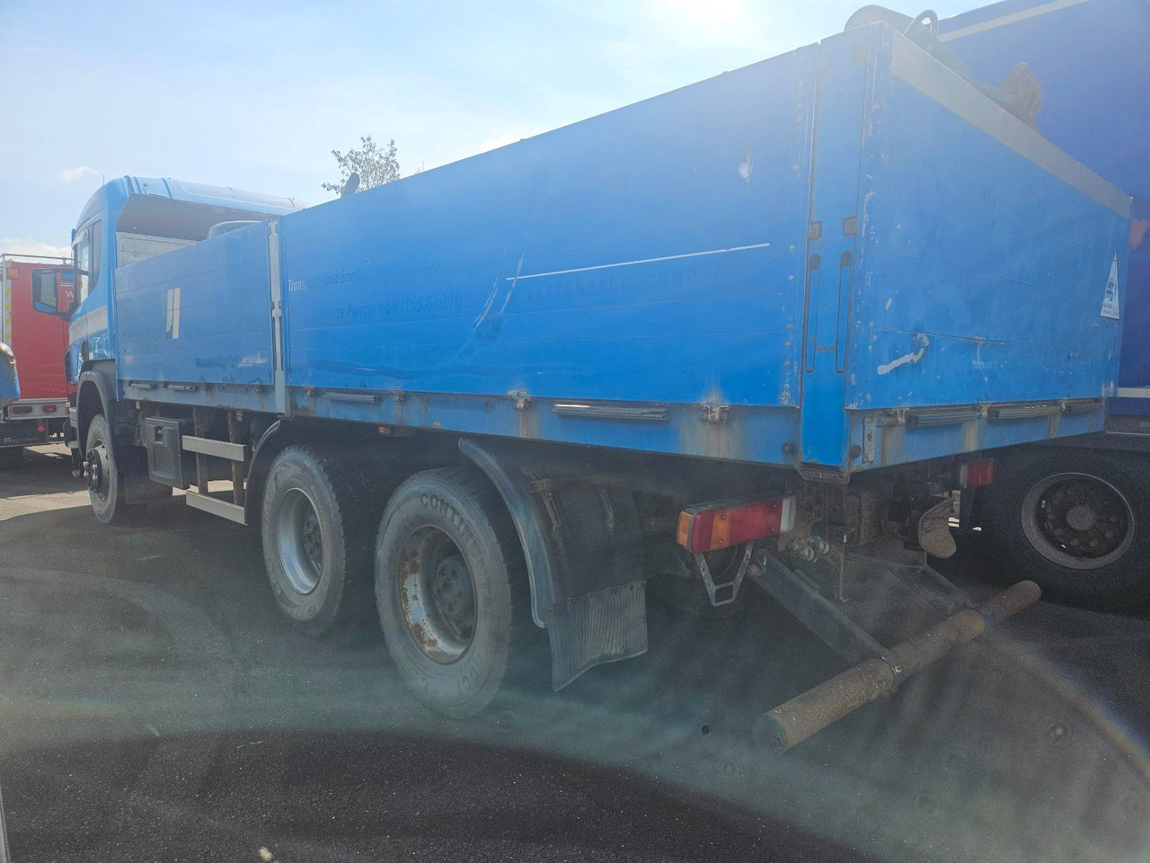 Scania P340 6x6 Pritsche Schaltgetriebe Blatt/Blatt - Tovornjak s kesonom: slika 4 Scania P340 6x6 Pritsche Schaltgetriebe Blatt/Blatt - Tovornjak s kesonom: slika 4