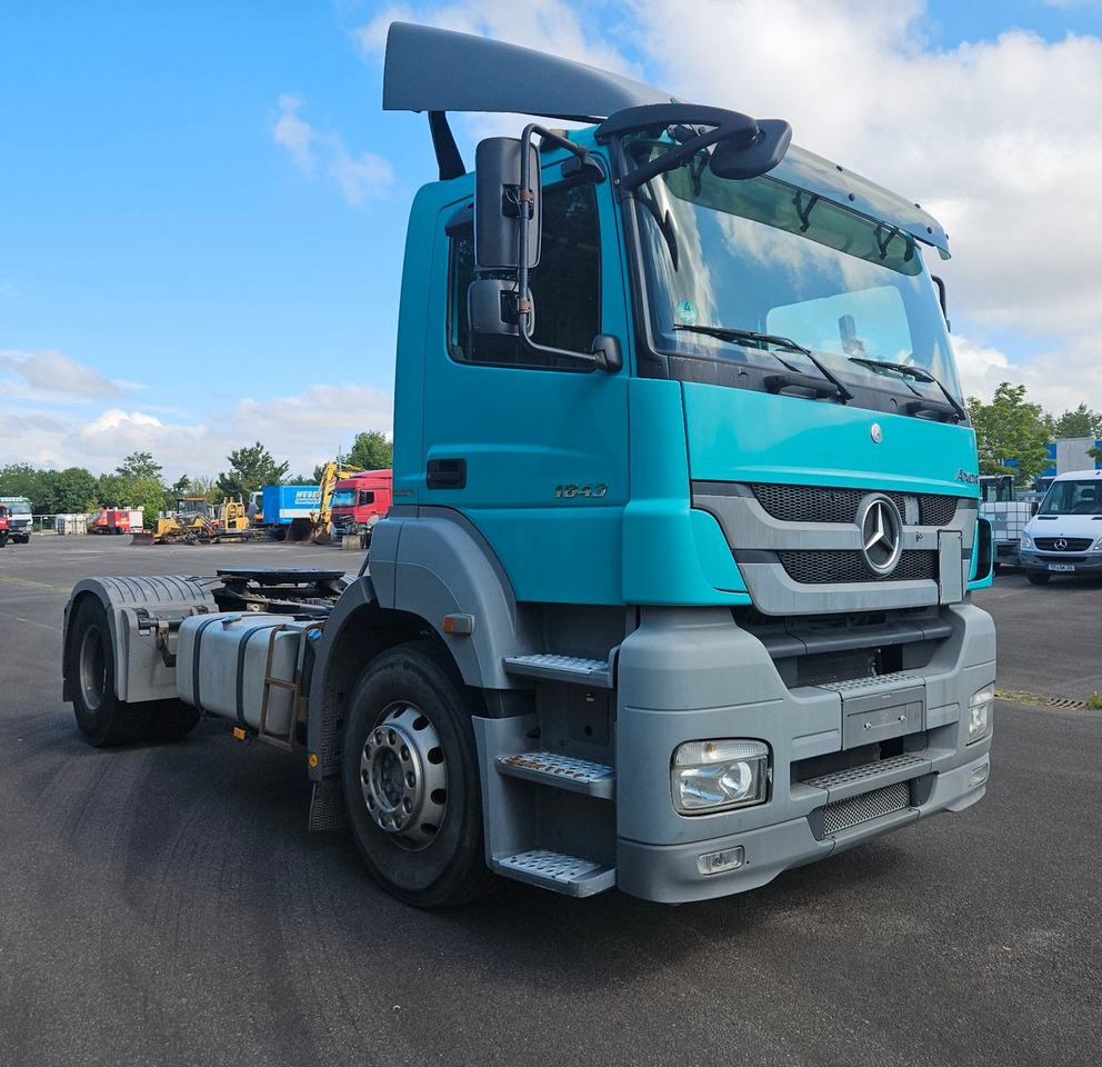 Mercedes-Benz Axor 1843 4x2 mit Kipphydraulik - Vlačilec: slika 1 Mercedes-Benz Axor 1843 4x2 mit Kipphydraulik - Vlačilec: slika 1
