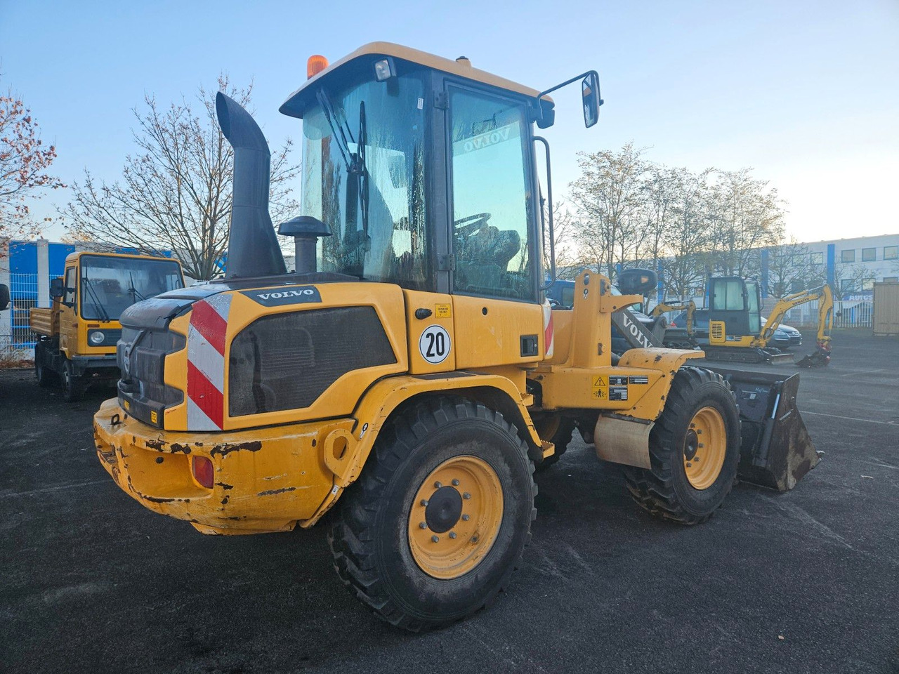 Volvo L30G Radlader mit Klappschaufel - Kolesni nakladalec: slika 3 Volvo L30G Radlader mit Klappschaufel - Kolesni nakladalec: slika 3