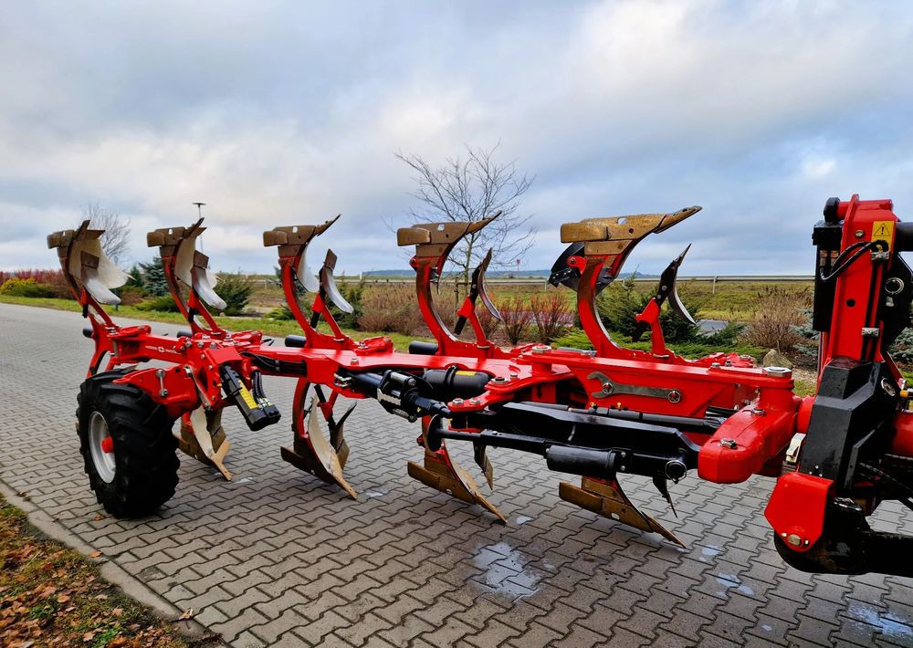 Gregoire Besson Gregoire Besson Rover 70 - Plug: slika 2 Gregoire Besson Gregoire Besson Rover 70 - Plug: slika 2